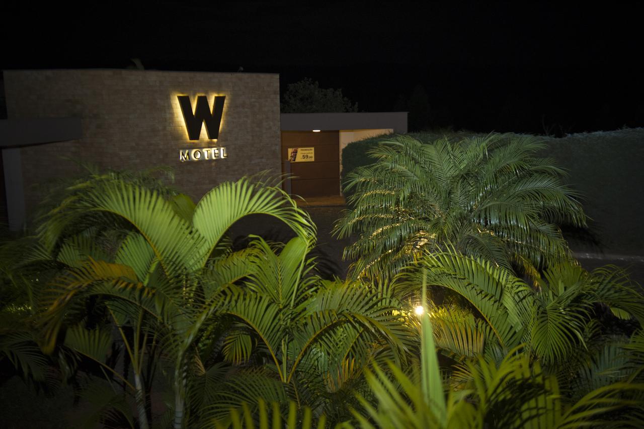 W Motel (Adults Only) 孔戈尼亚斯 外观 照片